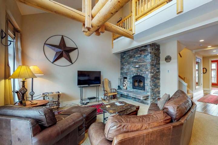 Ferienwohnung für 8 Personen, mit Pool und Terrasse sowie Ausblick - 1