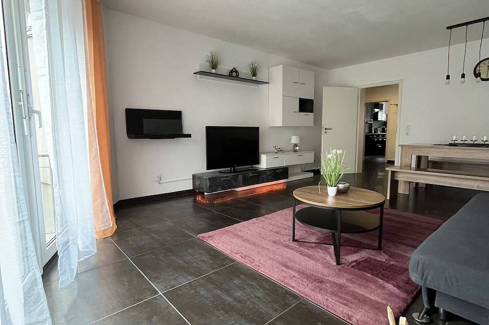Ganze Wohnung, Moderne 3 Zi. Wohnung | U-Bahn Messe | Parkplatz in Fürth, Franken