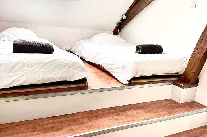 Gîte Les Bambous – Sleeps 8 – 3 Bedrooms – 2 Bathrooms – Indoor Pool in Arques, Saint-Omer und Umgebung