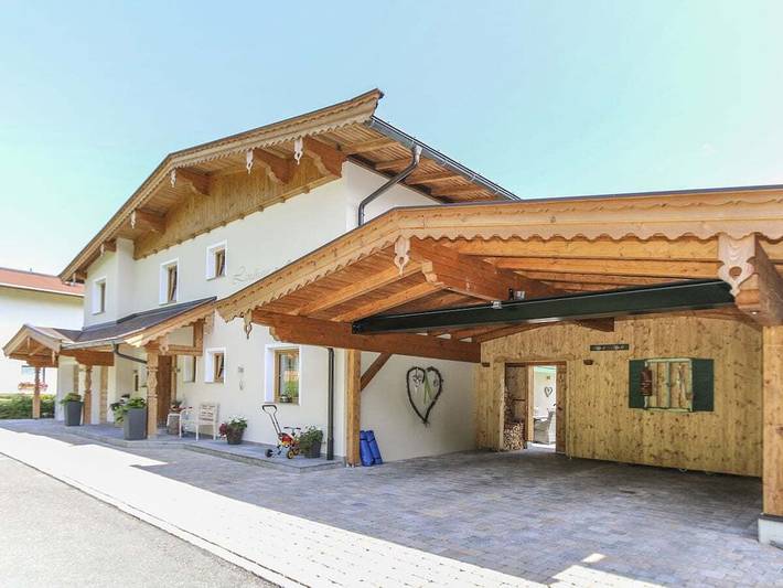 Ferienhaus für 4 Personen, mit Balkon in Kössen