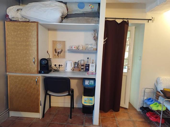 Gîte pour 4 personnes, avec Terrasse ainsi que Jardin et Piscine à Loudun - 2