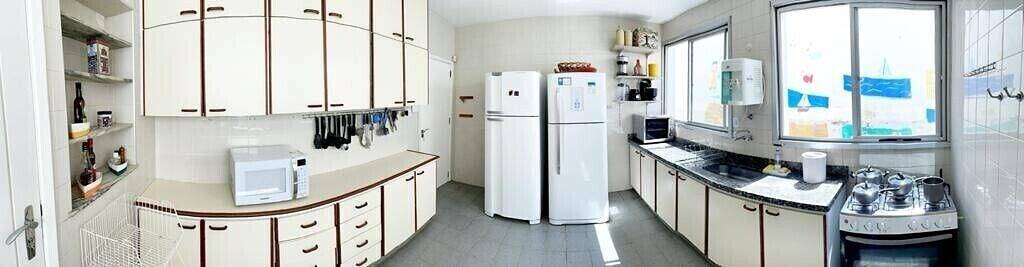 Vacation house for 15 people, with yard and balcony in Brazil