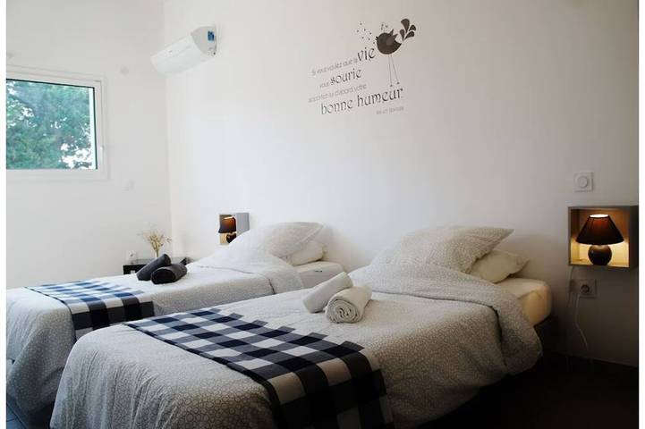 Ganze Wohnung, Geräumiges, ruhiges, komfortables Duplex, Südlage, beheizter, überdachter Pool in Messanges, Côte d’Argent