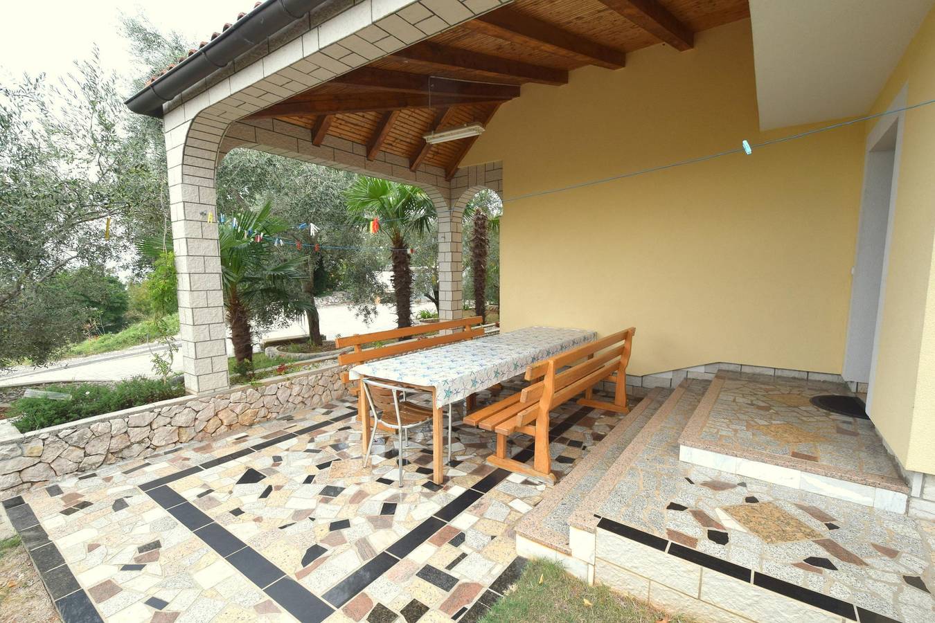 Appartamento vacanze a Njivice a partire da 152€ a notte