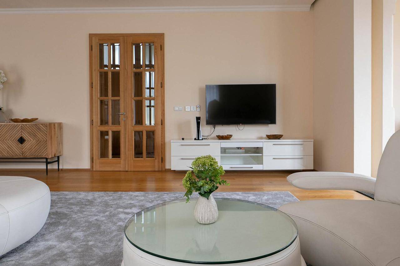 Geheel appartement, Executive 2-Bdrm central suite in Ústí nad Labem, Ertsgebergte (Tsjechië)
