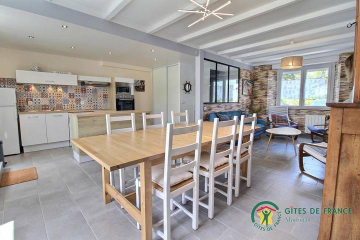 Gîte pour 5 personnes, avec terrasse et jardin à Damgan - 2