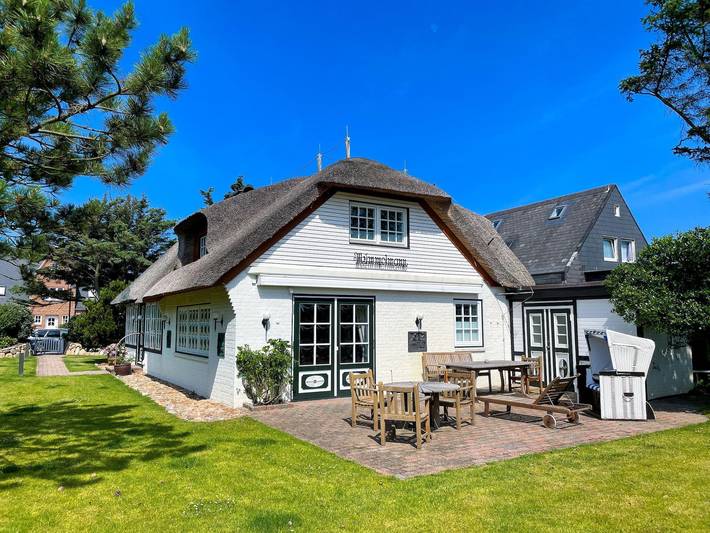 Ferienwohnung für 8 Personen, mit Terrasse und Garten sowie Sauna auf Sylt