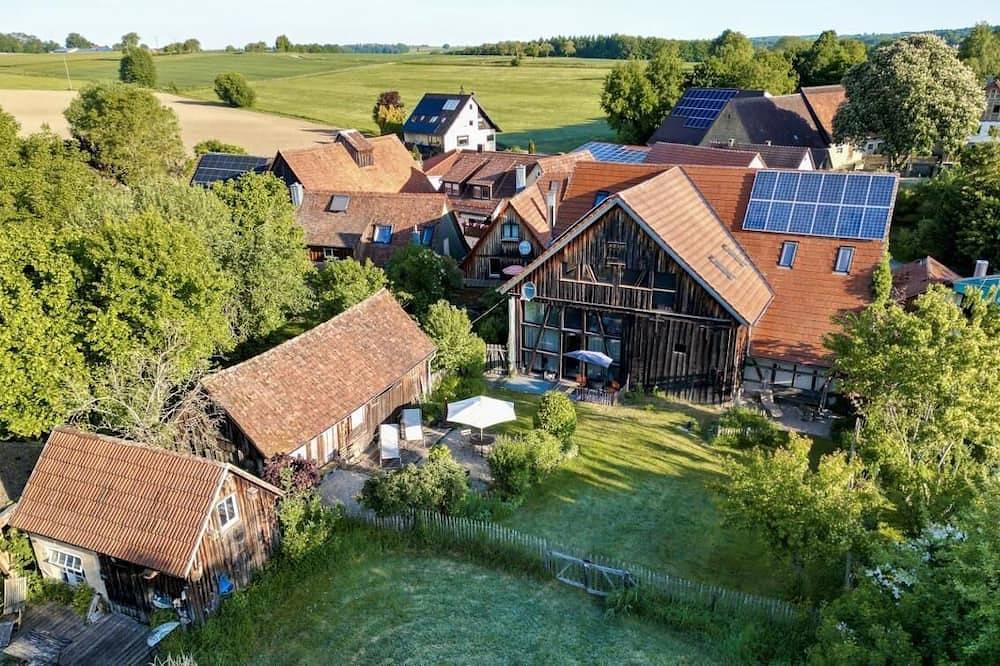 Apartamento entero, Refugio - fenced garden, fireplace, large windows, open space, relaxation in Rot am See, Hohenlohe
