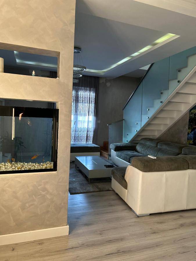 Maison d’hôte pour 8 personnes, avec vue et terrasse, animaux acceptés