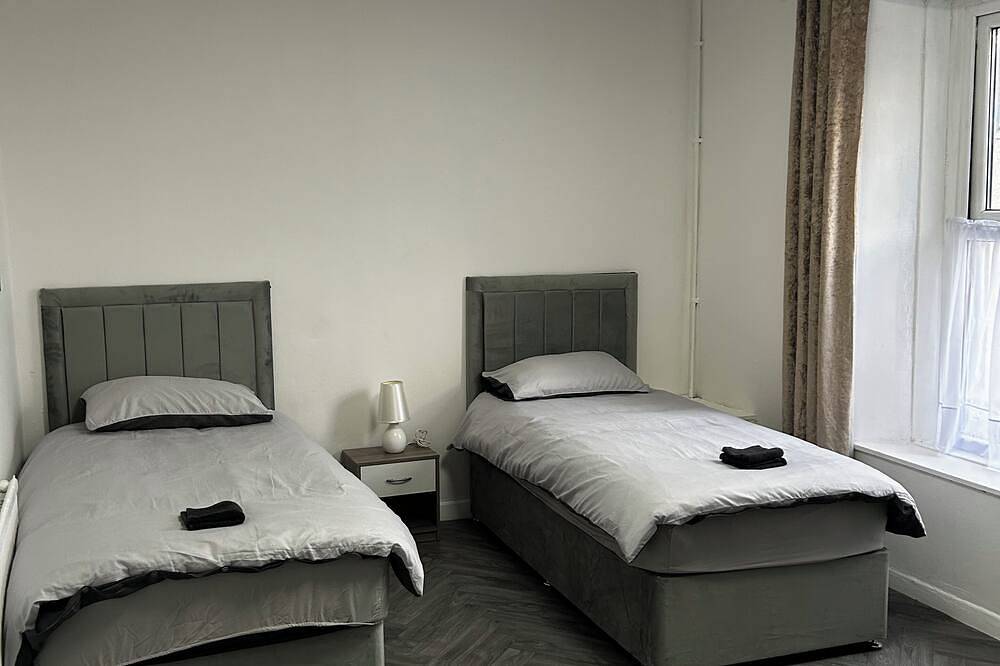 2 bedroom house in central swansea in Swansea, Swansea region