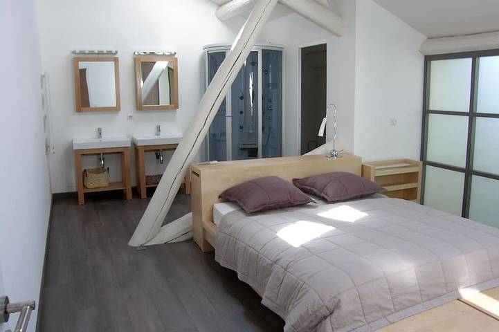 Location de vacances pour 6 personnes, avec terrasse et jardin à Tourbes - 2