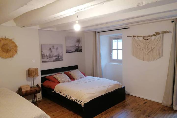 Location de vacances pour 5 personnes, avec jardin à Durtal - 2