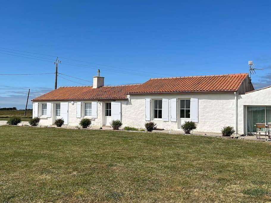 Three-Bedroom House in Bouin, Vendée