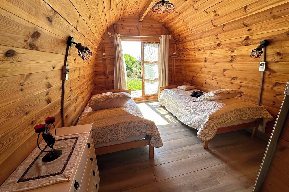 Unusual accommodation near troglodyte towns and the châteaux of the Loire Valley in Les Hayes, Valle del Loira