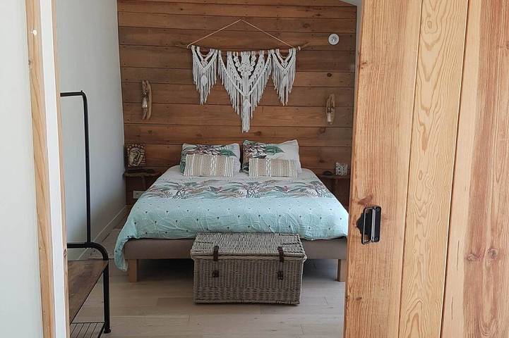Appartement entier, Charmant gîte indépendant, piscine, proximité des plages et de l'île d'Oléron in Bourcefranc-le-Chapus, Côte de Beauté