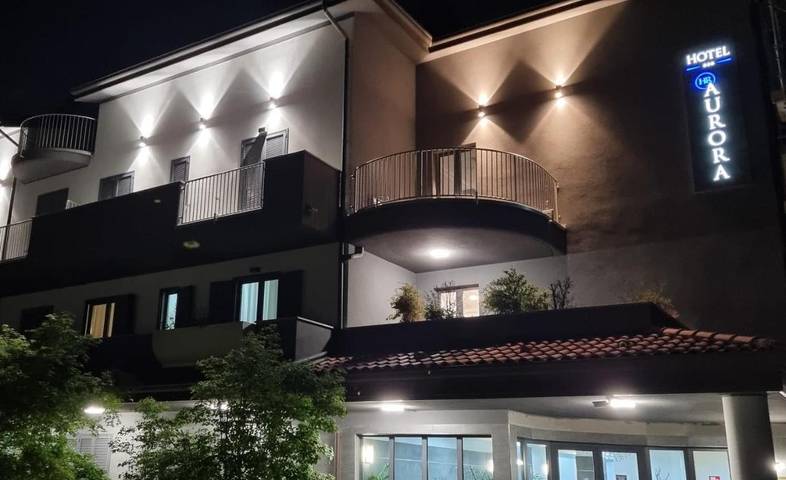 Appartamento per 3 persone, con Balcone e Terrazza nonché Giardino e Panorama a Paderno Dugnano