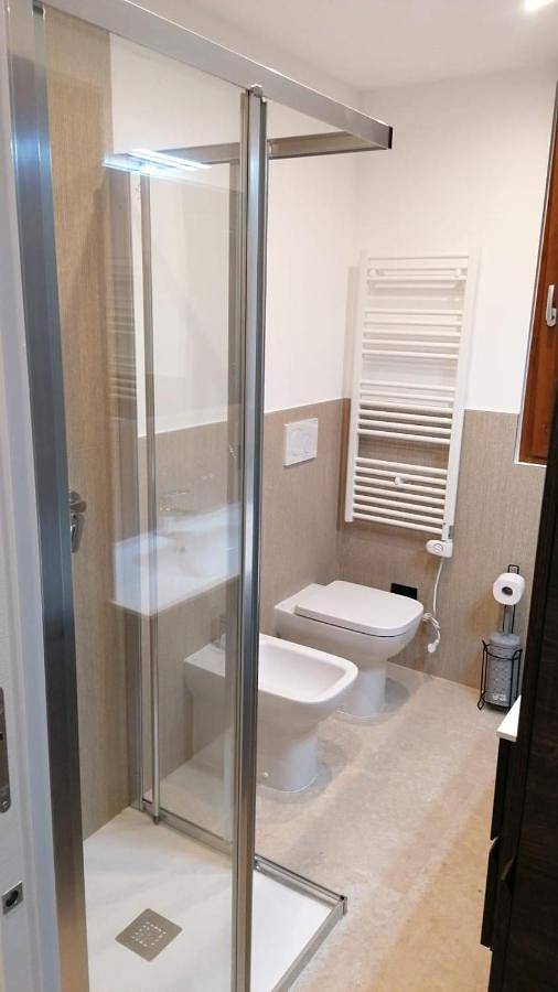 Ferienwohnung für 2 Personen, mit Terrasse und Garten sowie Pool in Cavaion Veronese - 4