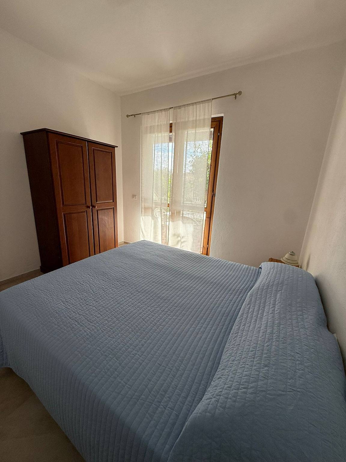 Entire apartment, Apartment 'Brezza Marina - Garden' with Private Terrace, Wi-Fi and Air Conditioning in San Teodoro, Olbia-Tempio