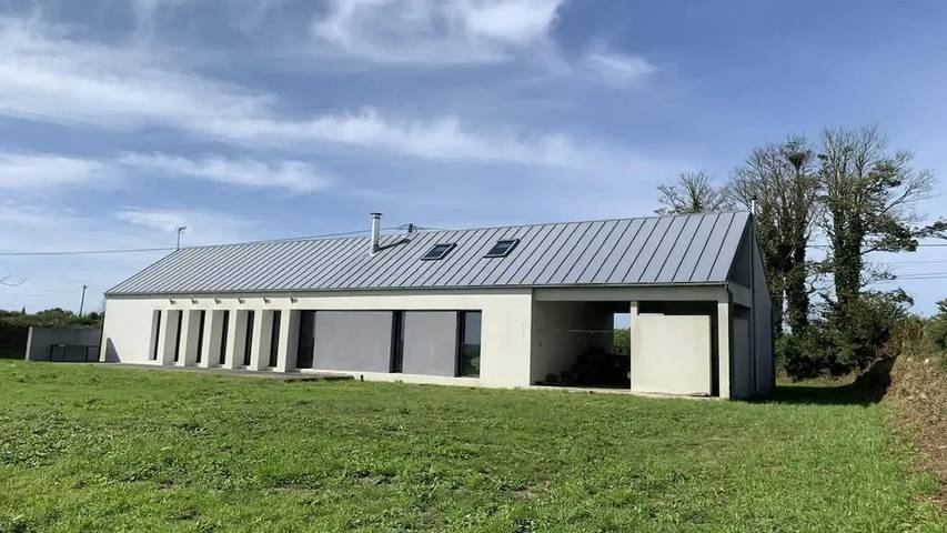 Location de vacances pour 9 personnes, avec jardin à Lannilis
