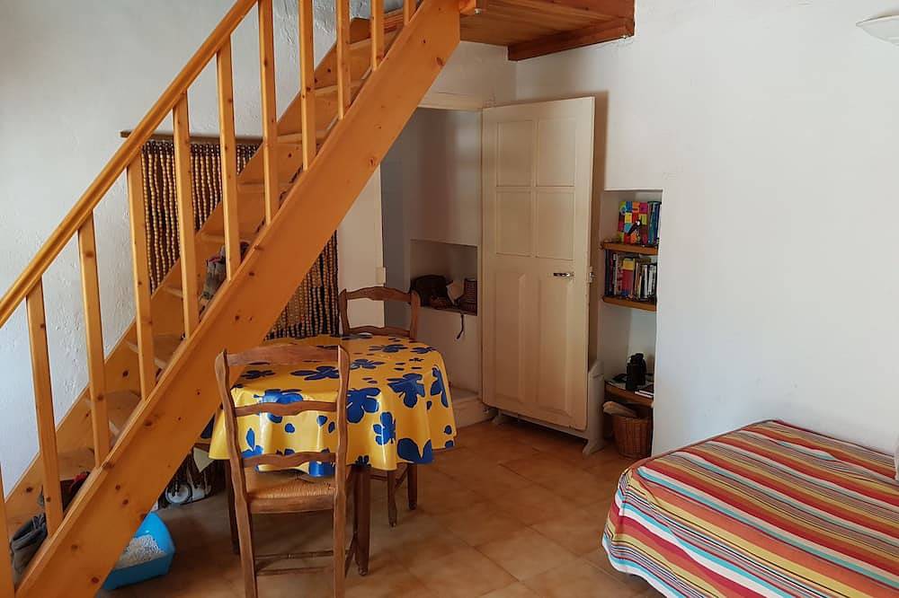 Traditional house, spectacular view of the Gulf of Porto in Partinello, Ajaccio region