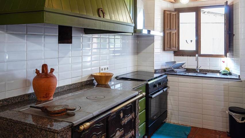 Casa rural para 9 personas, con Jardín en Oza de los Ríos - 3