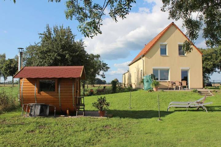 Ferienhaus für 6 Personen, mit Terrasse und Sauna sowie Ausblick in Oderbruch