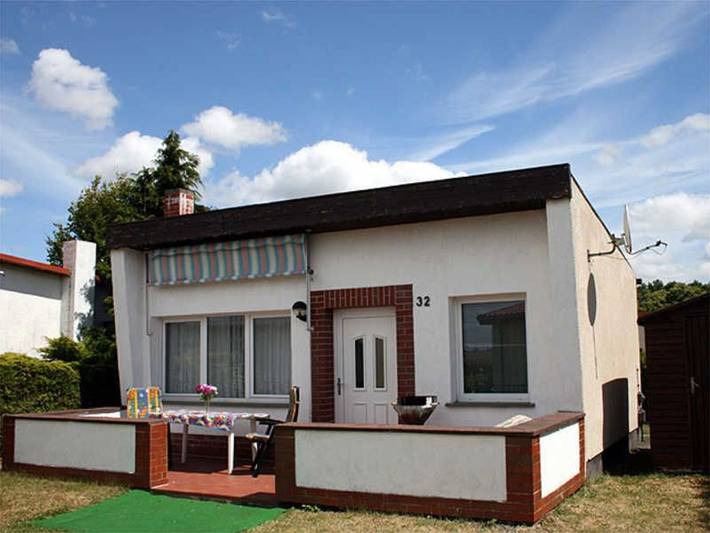 Bungalow für 4 Personen, mit Terrasse und Garten