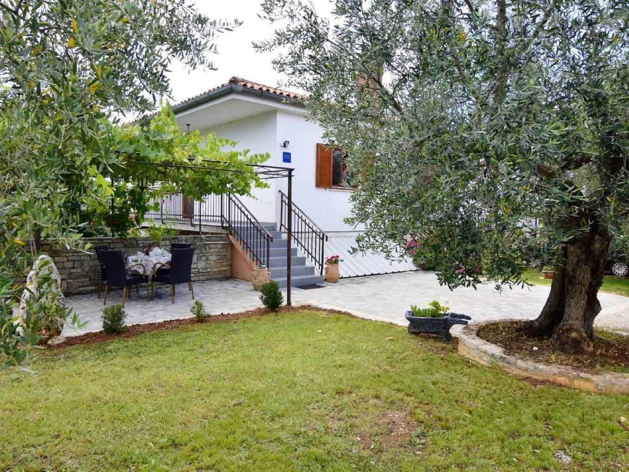 Entire apartment, In Savudrija mit Privatem Garten und Panoramablick in Umag, Umag Region