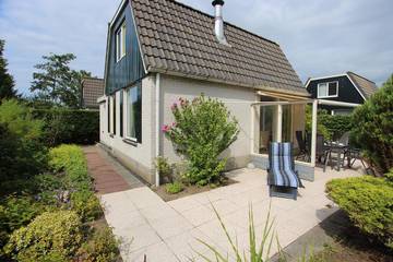 Ferienpark für 4 Personen, mit Terrasse und Garten in Nordholland