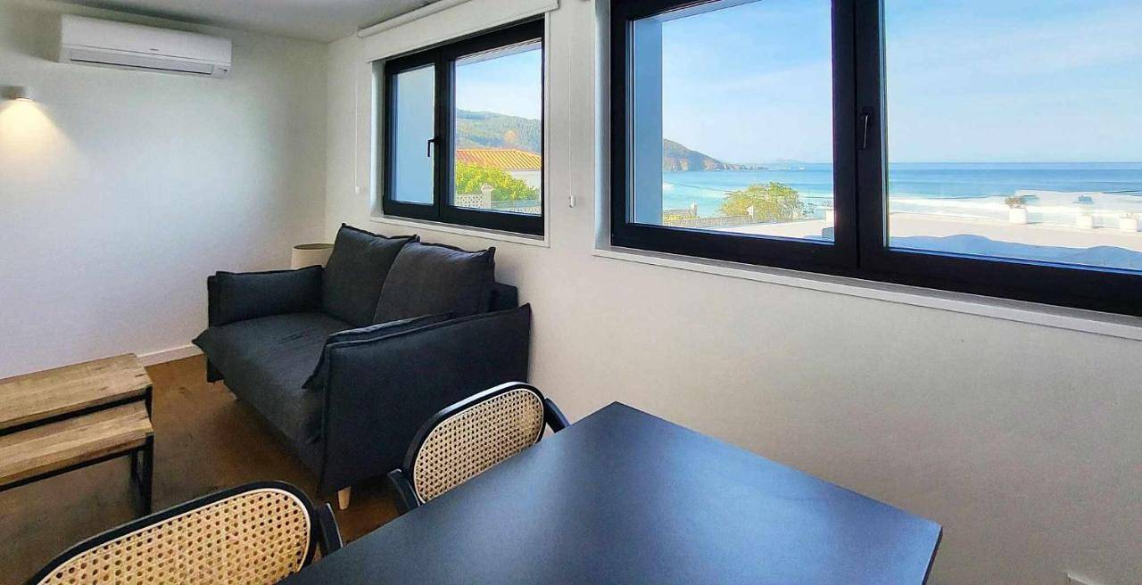 Apartamento entero, Ag Casa Arnados,1ª linea de playa Razo con jardín in Praia de Razo (Carballo), Carballo