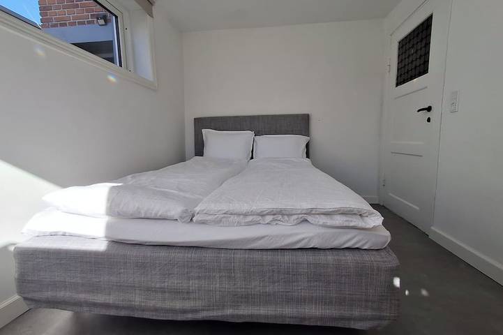 Ganze Wohnung, Bright & cozy basement apartment • Free parking in Rødovre, Hovedstaden