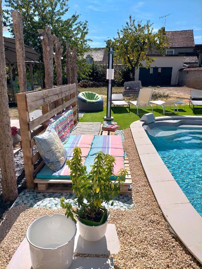 Chambre d’hôte pour 5 personnes, avec jardin ainsi que vue et piscine dans le Cher - 3