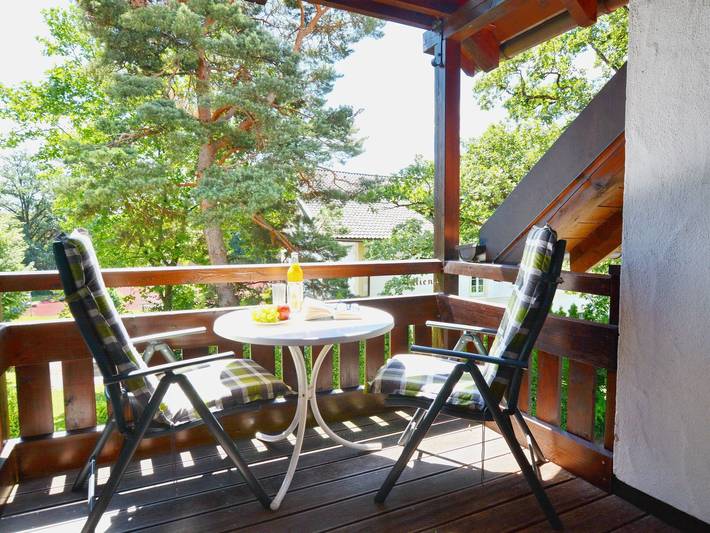 Ferienwohnung für 4 Personen, mit Sauna und Balkon, kinderfreundlich in Chieming