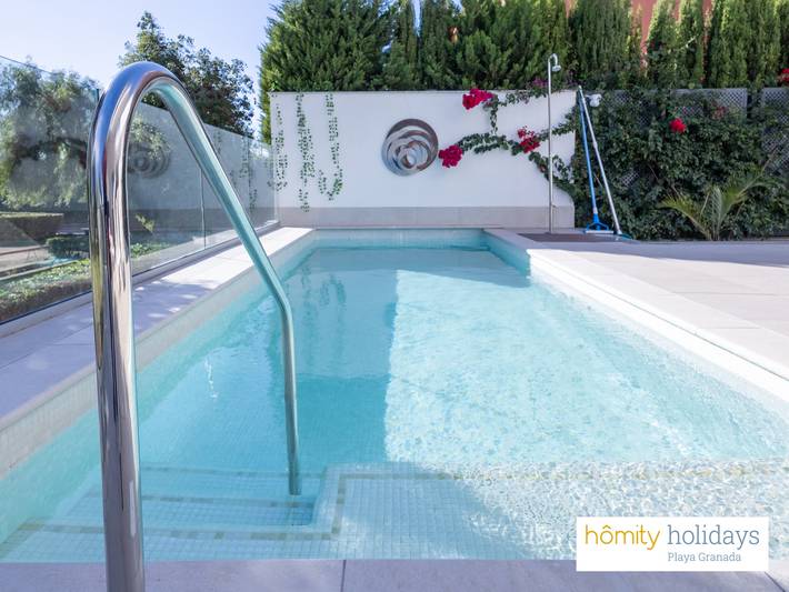 Apartamento entero, Homity Bajo + Piscina in Playa Granada, Motril