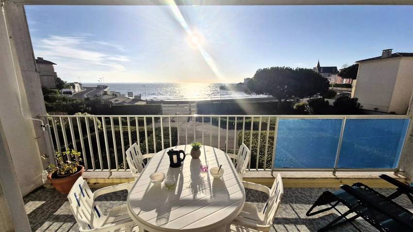 Gîte pour 2 personnes, avec vue dans Plage du Pigeonnier