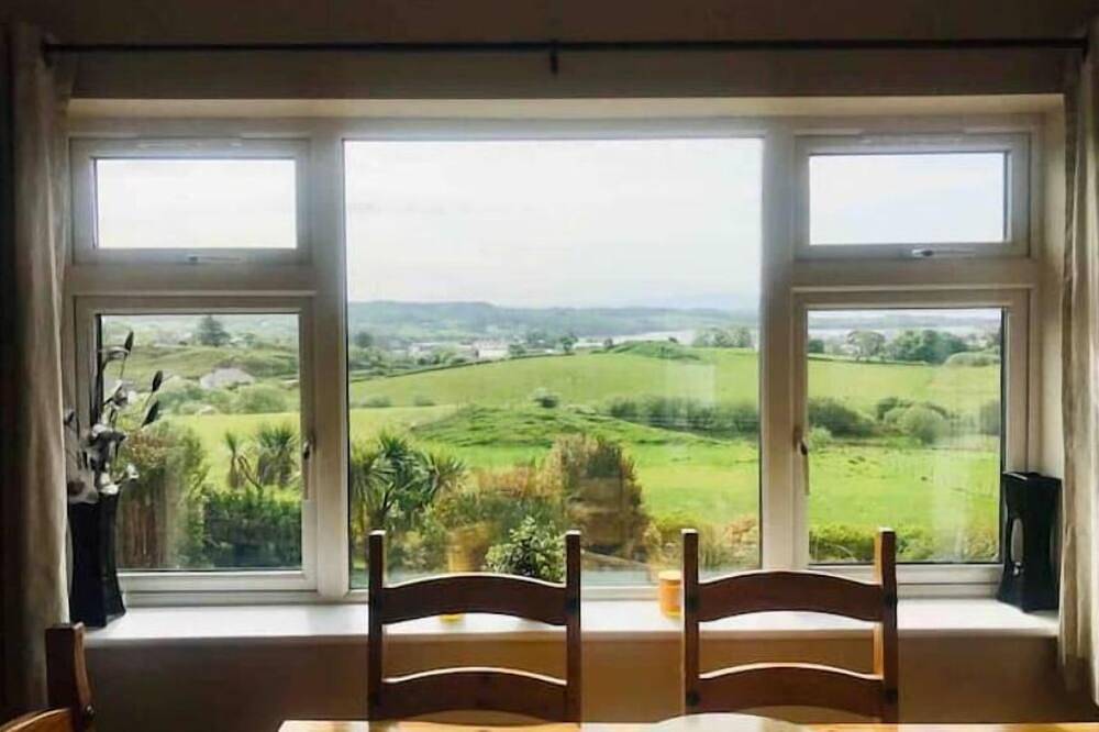 3-bedroom house in Killybegs with Wifi perfect for kids and family in Killybegs ED, Donegal