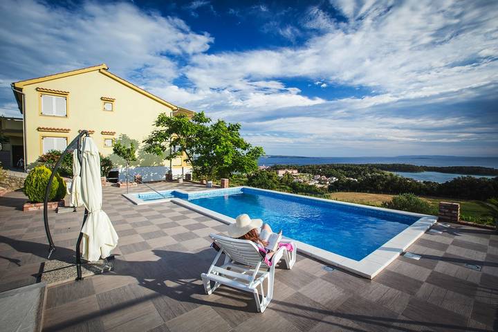 Ferienwohnung für 5 Personen, mit Pool und Balkon/Terrasse auf Rab - 3