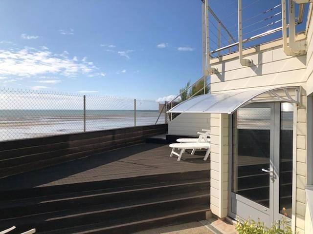 Gîte pour 2 personnes, avec vue et terrasse dans Plage du Passous
