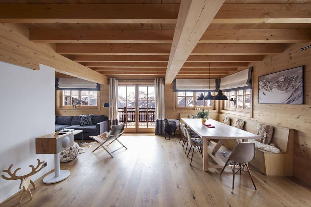 Warmes altes Holzhaus mit Sauna und herrlicher Aussicht, für 10-12 Personen in Chandolin.Außen: frei in Chandolin, Anniviers