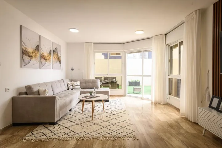 Apartamento de vacaciones para 8 personas, con balcón y vistas - 1