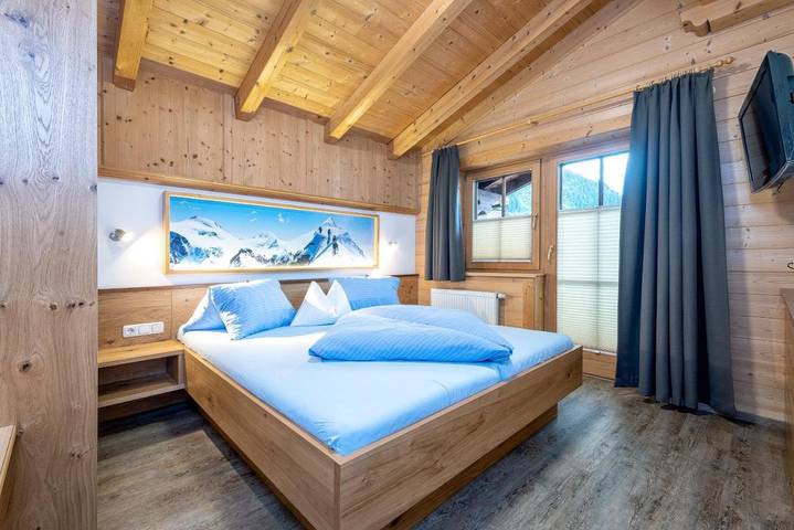 Vakantieappartement voor 2 personen, with tuin and sauna as well as uitzicht in Mayrhofen