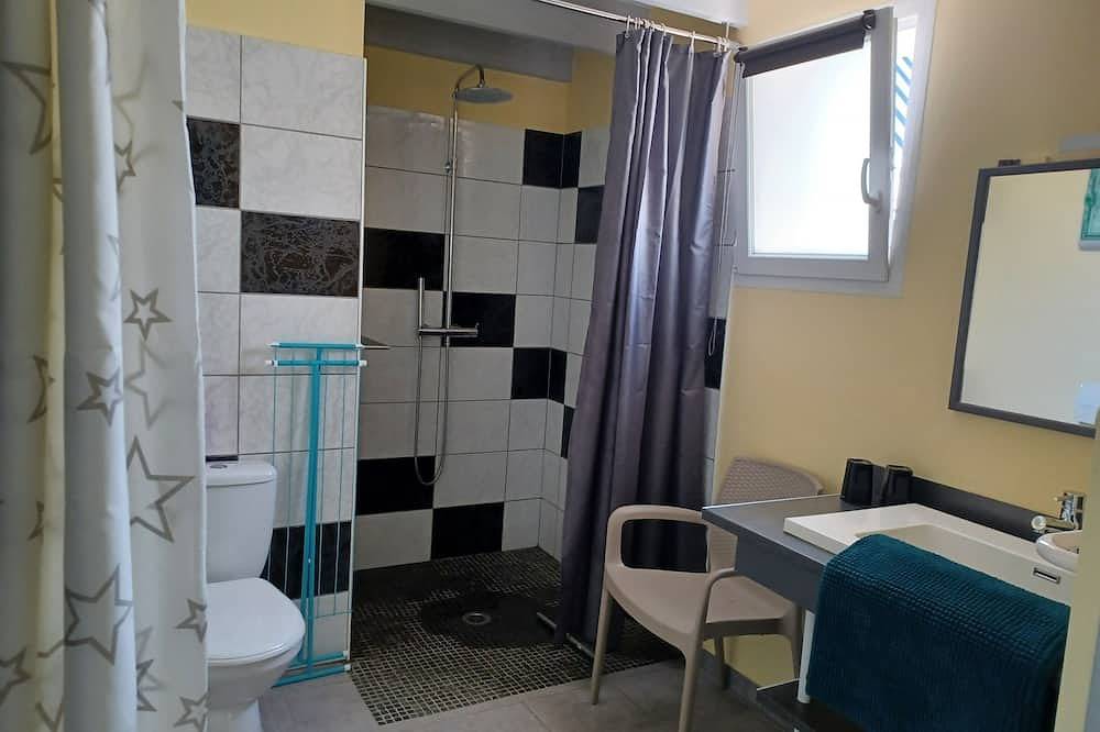 Gîte-Estándar-Baño privado con ducha in Ardevon, Pontorson