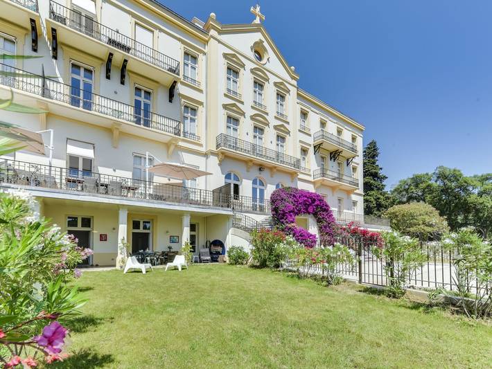 Vakantiewoning voor 4 personen, met Terras en Tuin in La Croix-Valmer