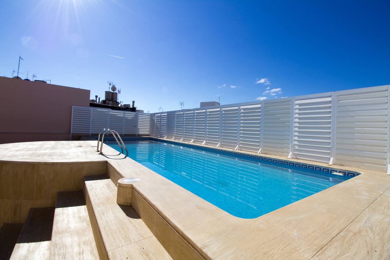 Entire holiday apartment, Apartment near the sea with wifi and pool in Port de Pollença, Pollença
