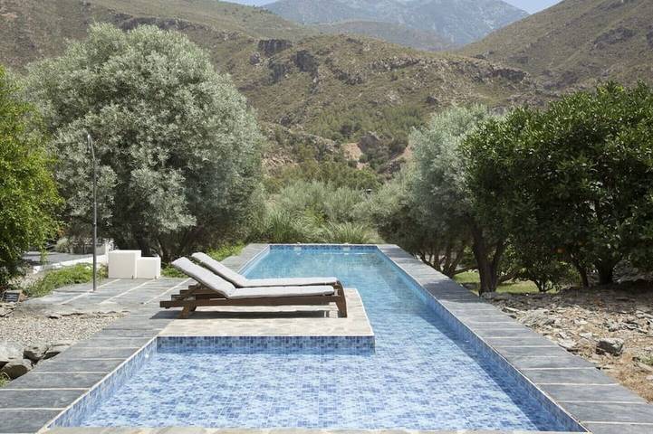 Chalet para 8 personas, con jardín además de jacuzzi y terraza - 1