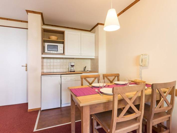 Apartamento entero, Acogedor apartamento de 2 habitaciones con parking, cerca de pistas - La Salle-les-Alpes in La Salle les Alpes, Serre Chevalier