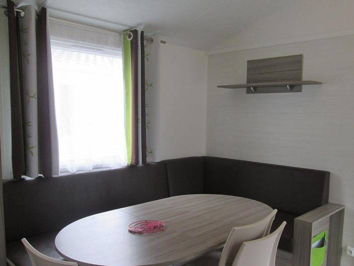 Camping Val de Boutonne - Mobilheim 6 personen - Bermuda 31m² + halbüberdachte Terrasse in Saint-Jean-d'Angély, Saint-Jean-d'Angély und Umgebung