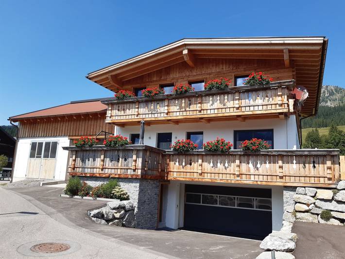 Ferienwohnung für 4 Personen, mit Balkon in Tannheimer Tal