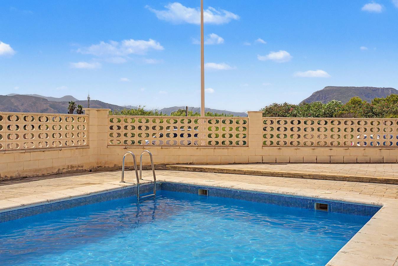 Ganze Wohnung, Casa Dolo · Erste Strandlinie mit Pool, Aufzug und Wlan in Playa de Tavernes de la Valldigna, Tavernes de la Valldigna