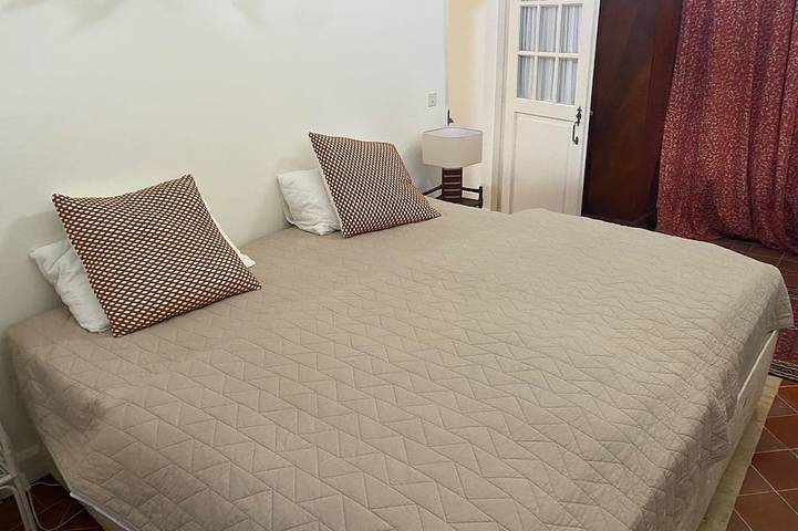 Location de vacances pour 10 personnes, avec terrasse et jardin à La Sauvetat - 3